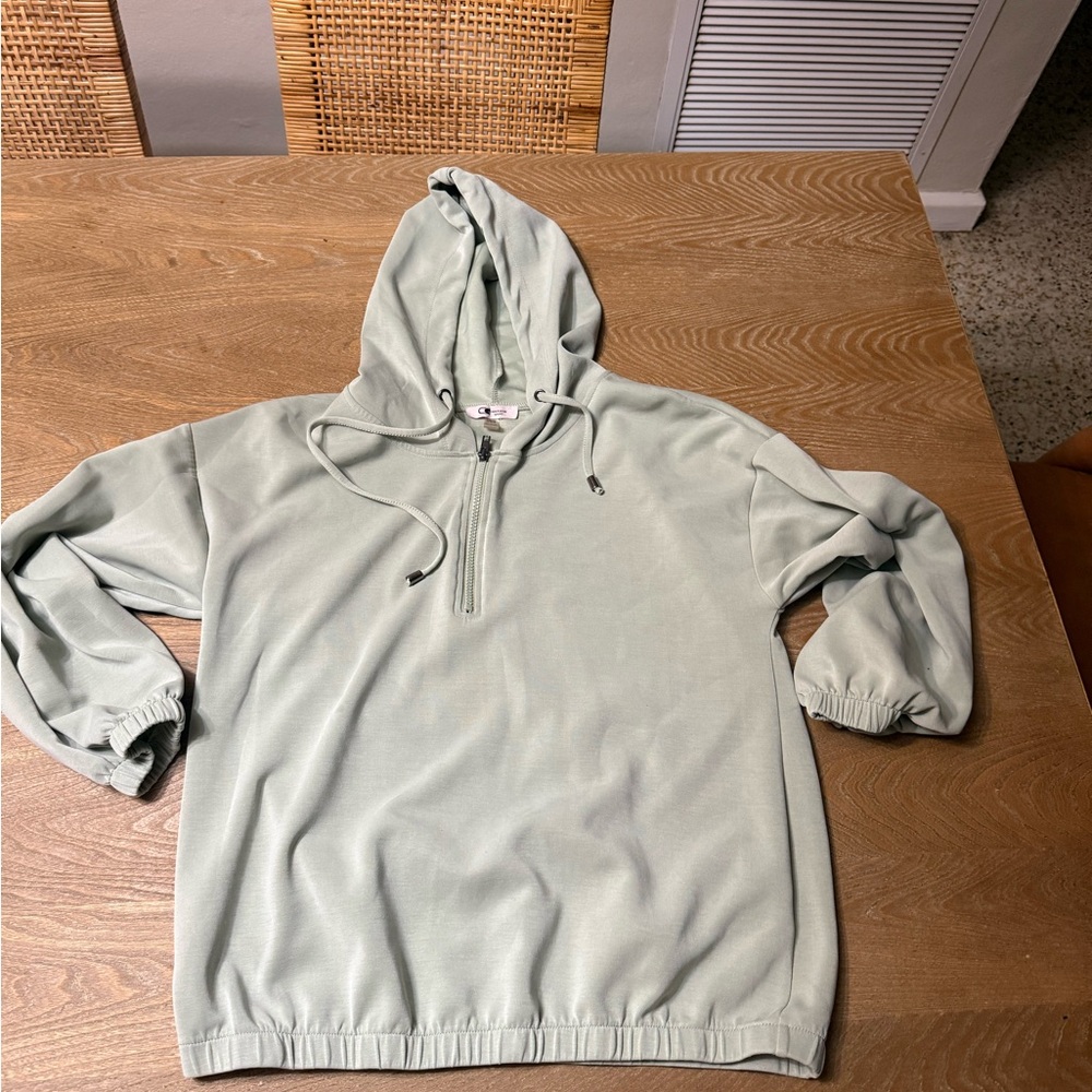 Mint color gables & gauge blouse with a hoodie